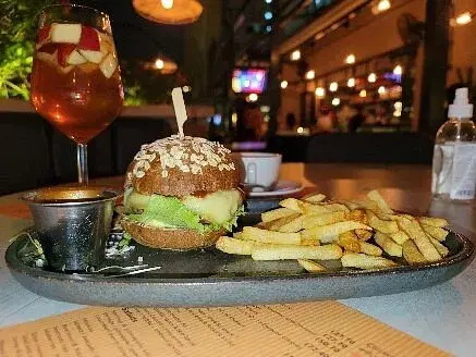 Gigi Buger Bar